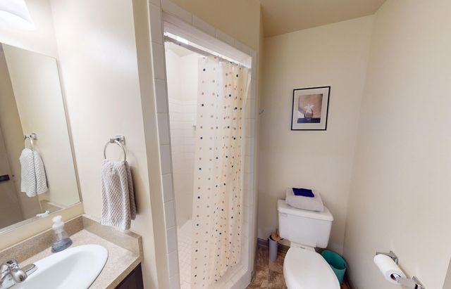 135 Salem AVE, Roanoke, VA 24011