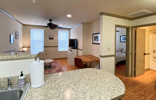 135 Salem AVE, Roanoke, VA 24011