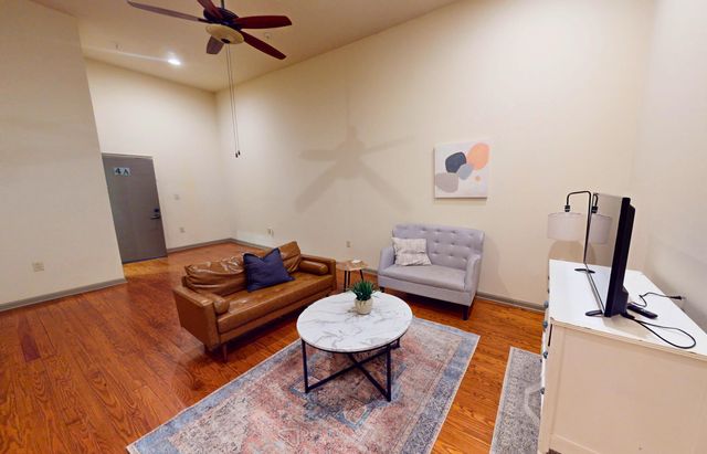 135 Salem AVE, Roanoke, VA 24011