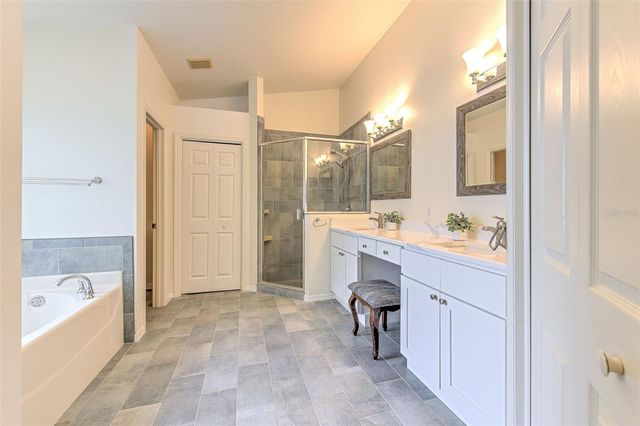 2626 BROOKVILLE DRIVE, Valrico, FL 33596