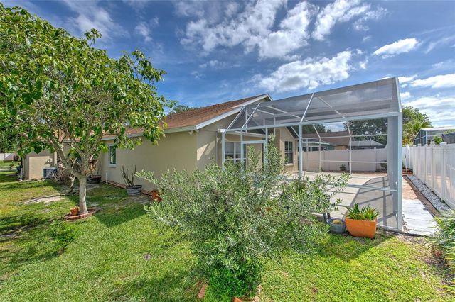 2626 BROOKVILLE DRIVE, Valrico, FL 33596