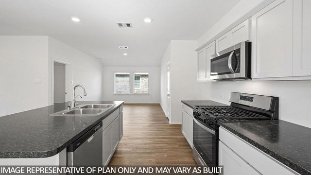 3937 Bronco Station, League City, TX 77573