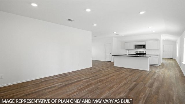 3937 Bronco Station, League City, TX 77573