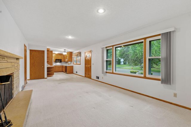 310 Lanewood Lane N, Plymouth, MN 55447