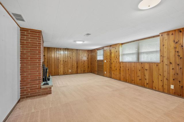 310 Lanewood Lane N, Plymouth, MN 55447