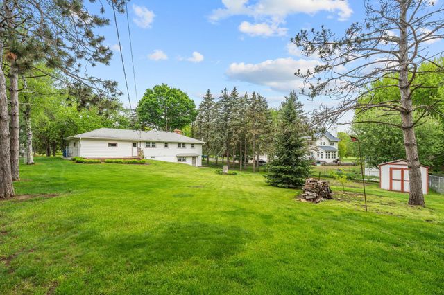 310 Lanewood Lane N, Plymouth, MN 55447