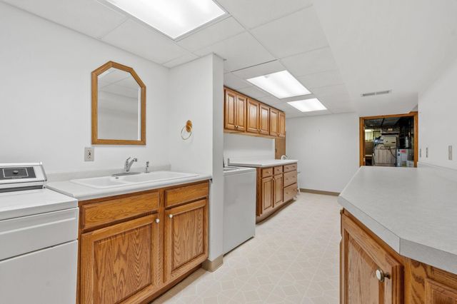 310 Lanewood Lane N, Plymouth, MN 55447