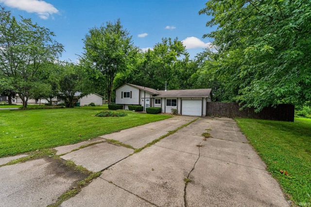 24403 Rolling Oaks Drive, South Bend, IN 46628