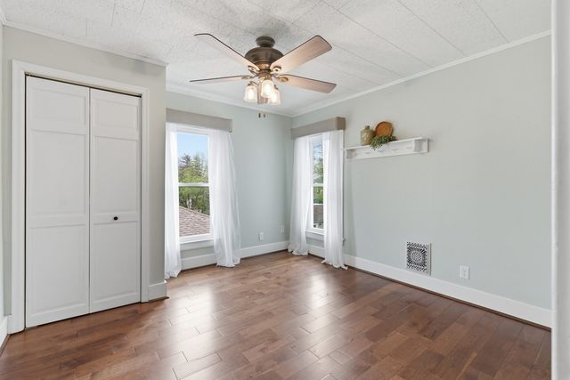 536 W PALACE Row, Geneseo, IL 61254