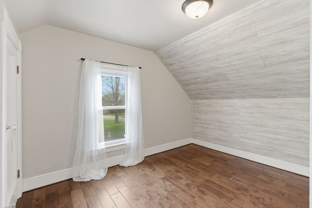 536 W PALACE Row, Geneseo, IL 61254