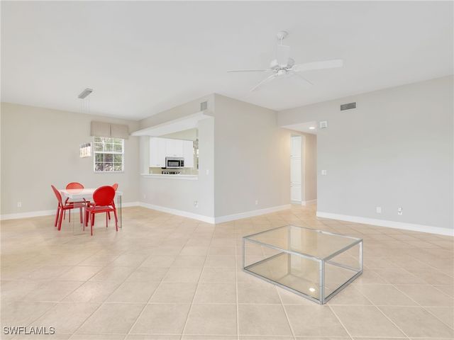 600 Vintage Reserve LN 22B, Naples, FL 34119