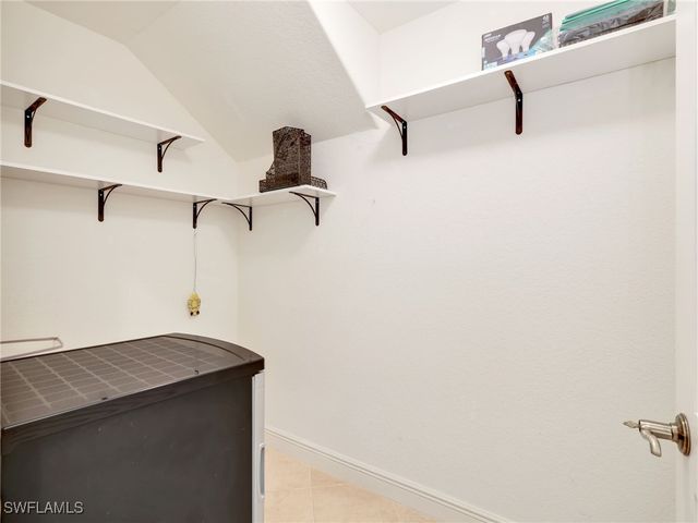 600 Vintage Reserve LN 22B, Naples, FL 34119