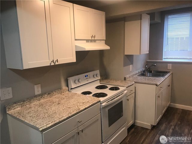 1309 Poindexter Avenue #A-B, Bremerton, WA 98312