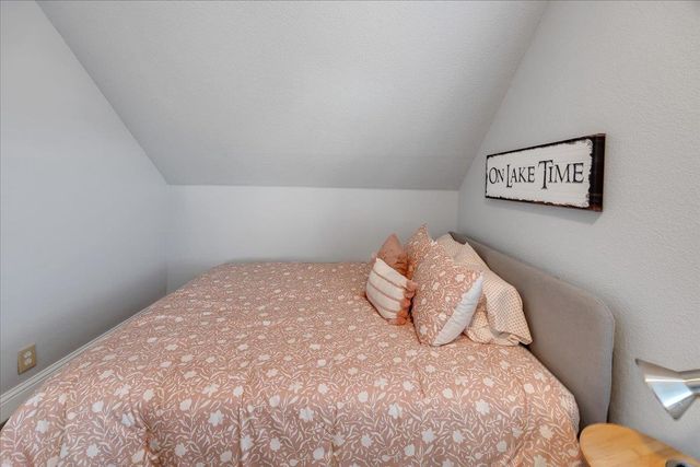 4620 Bayview Dr, Copperopolis, CA 95228