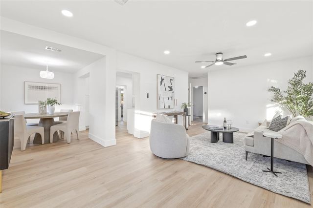 3605 W ROGERS AVENUE, Tampa, FL 33611