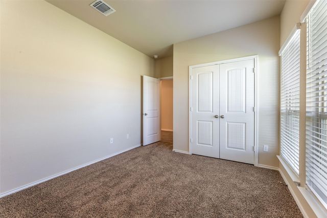 125 Break Ave, Taylor, TX 76574