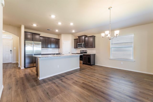 125 Break Ave, Taylor, TX 76574