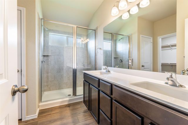 125 Break Ave, Taylor, TX 76574