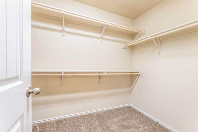 125 Break Ave, Taylor, TX 76574
