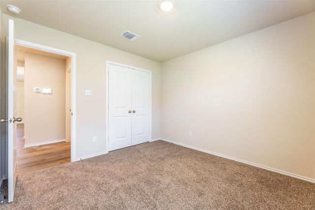 125 Break Ave, Taylor, TX 76574