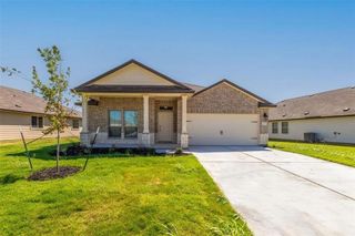 125 Break Ave, Taylor, TX 76574
