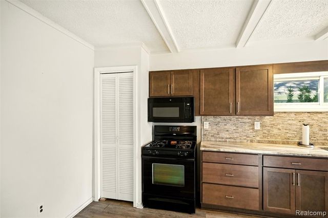 2814 Burdette Street, Ferndale, MI 48220