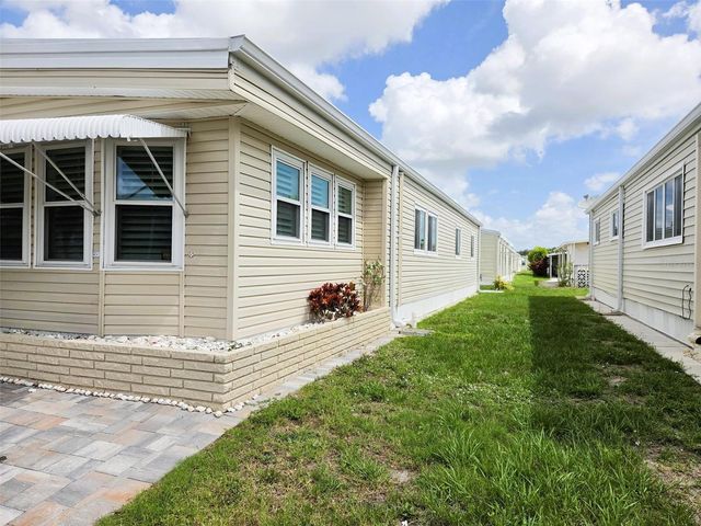 3227 BAYBERRY TERRACE, Sarasota, FL 34237