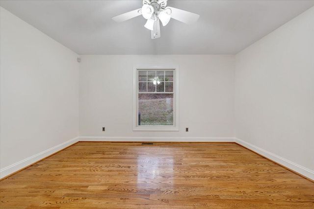 3054 Loch Haven DR, Roanoke, VA 24019