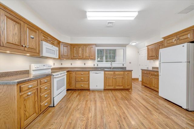 3054 Loch Haven DR, Roanoke, VA 24019