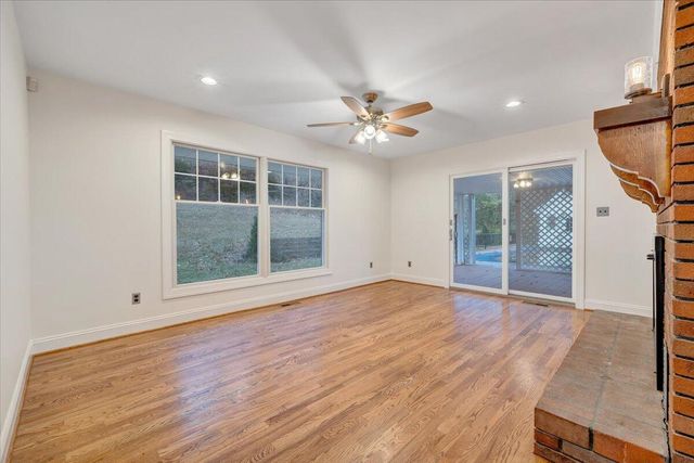 3054 Loch Haven DR, Roanoke, VA 24019