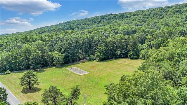 3054 Loch Haven DR, Roanoke, VA 24019