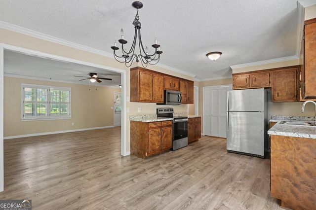 95 East Gate Terrace Lane, Clayton, GA 30525