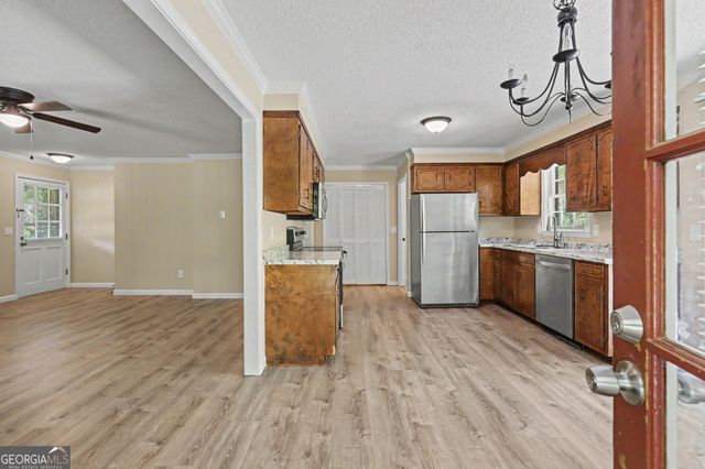 95 East Gate Terrace Lane, Clayton, GA 30525