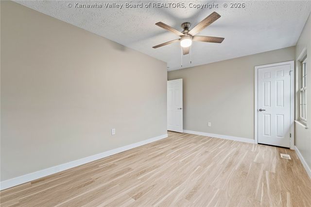 319 Berry Lane, Barboursville, WV 25504