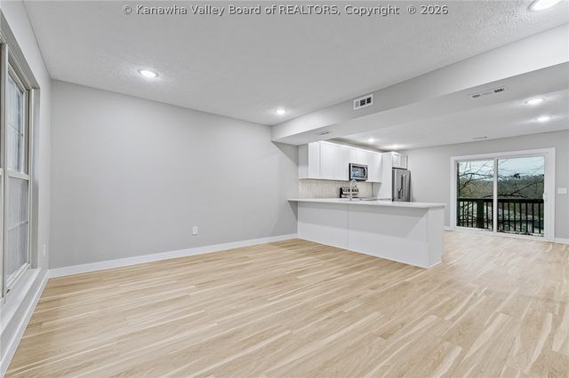 319 Berry Lane, Barboursville, WV 25504