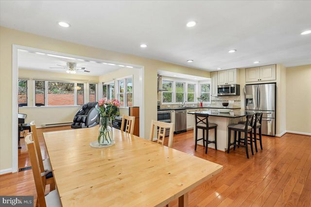 11415 BEDFORDSHIRE AVE, Potomac, MD 20854