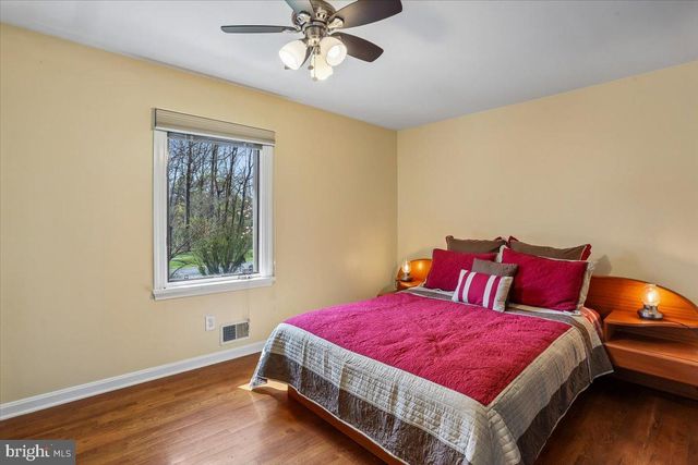 11415 BEDFORDSHIRE AVE, Potomac, MD 20854