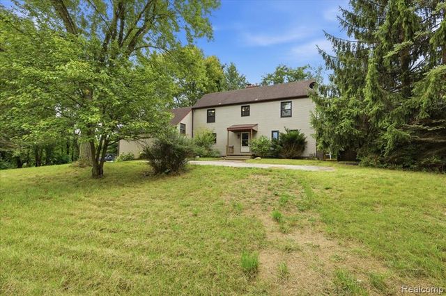 1700 Granger Road, Ortonville, MI 48462
