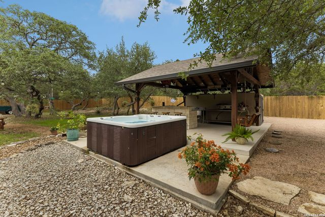 1284 Marlys, Canyon Lake, TX 78133