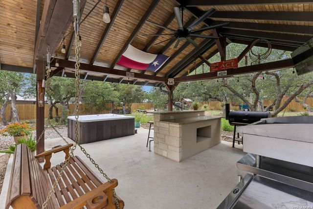 1284 Marlys, Canyon Lake, TX 78133