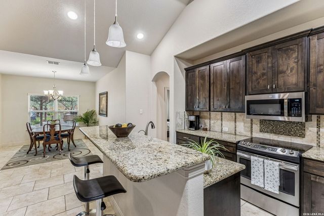 1284 Marlys, Canyon Lake, TX 78133