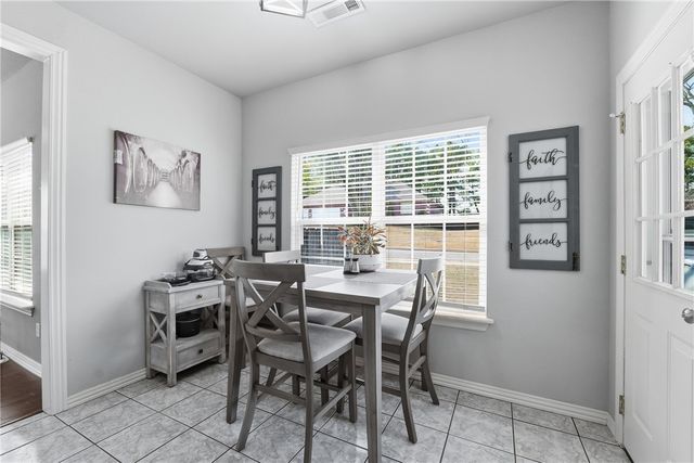 4585 Sequoia Avenue, Springdale, AR 72762