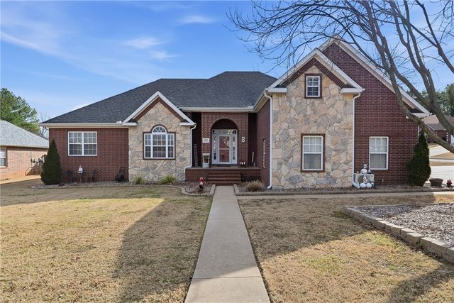 4585 Sequoia Avenue, Springdale, AR 72762