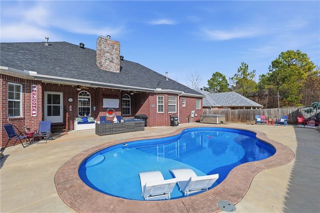 4585 Sequoia Avenue, Springdale, AR 72762