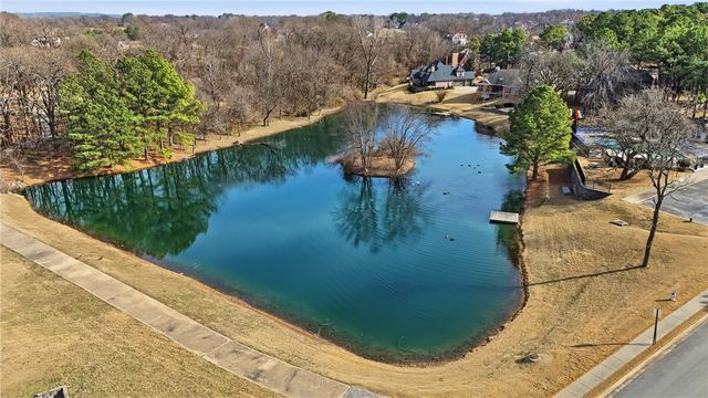 4585 Sequoia Avenue, Springdale, AR 72762