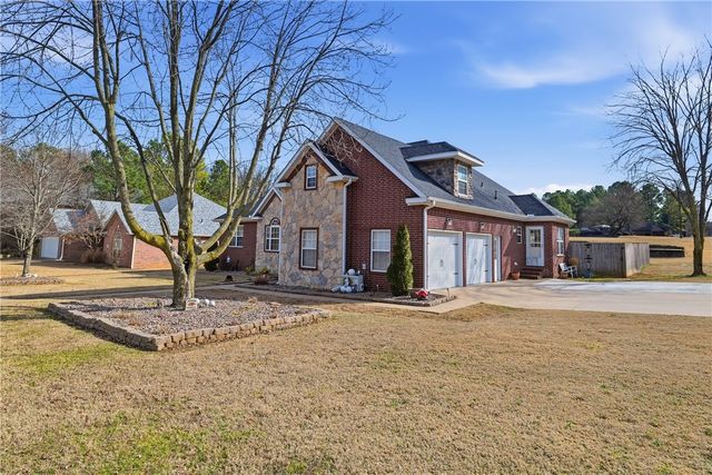 4585 Sequoia Avenue, Springdale, AR 72762