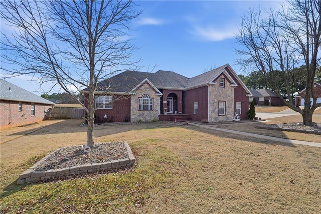 4585 Sequoia Avenue, Springdale, AR 72762