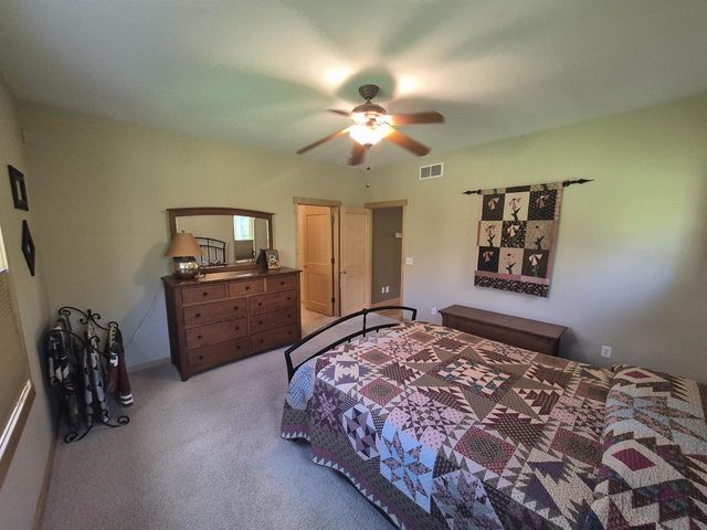 3181 N Crystal Springs Road, Janesville, WI 53545