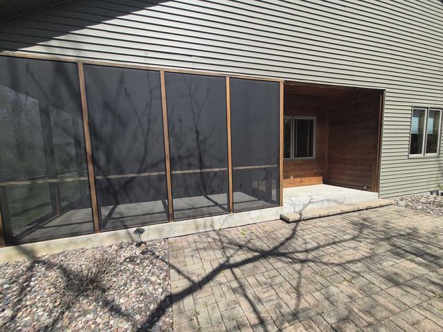 3181 N Crystal Springs Road, Janesville, WI 53545