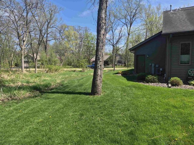 3181 N Crystal Springs Road, Janesville, WI 53545